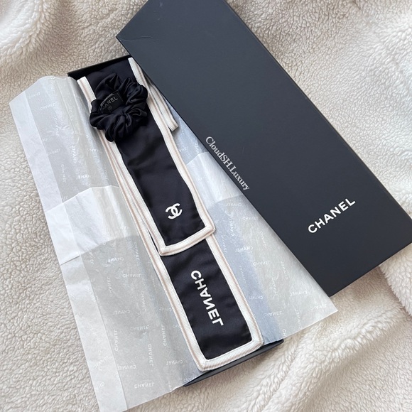 Auth Chanel 22B CC Logo Black Hair Tie & Bow - BNIB - Picture 2 of 5